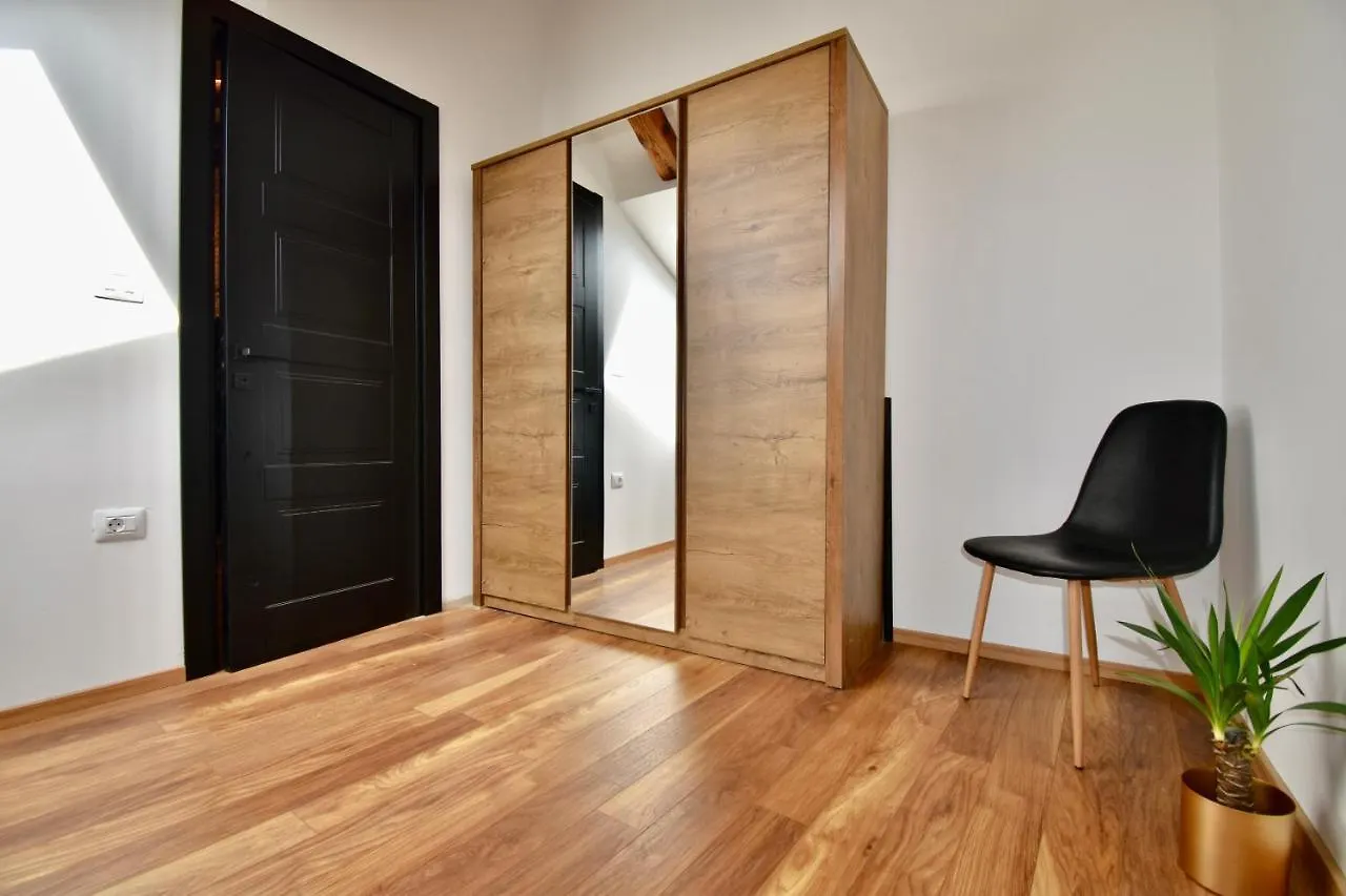Brand New Centre Apartment 2 Pula