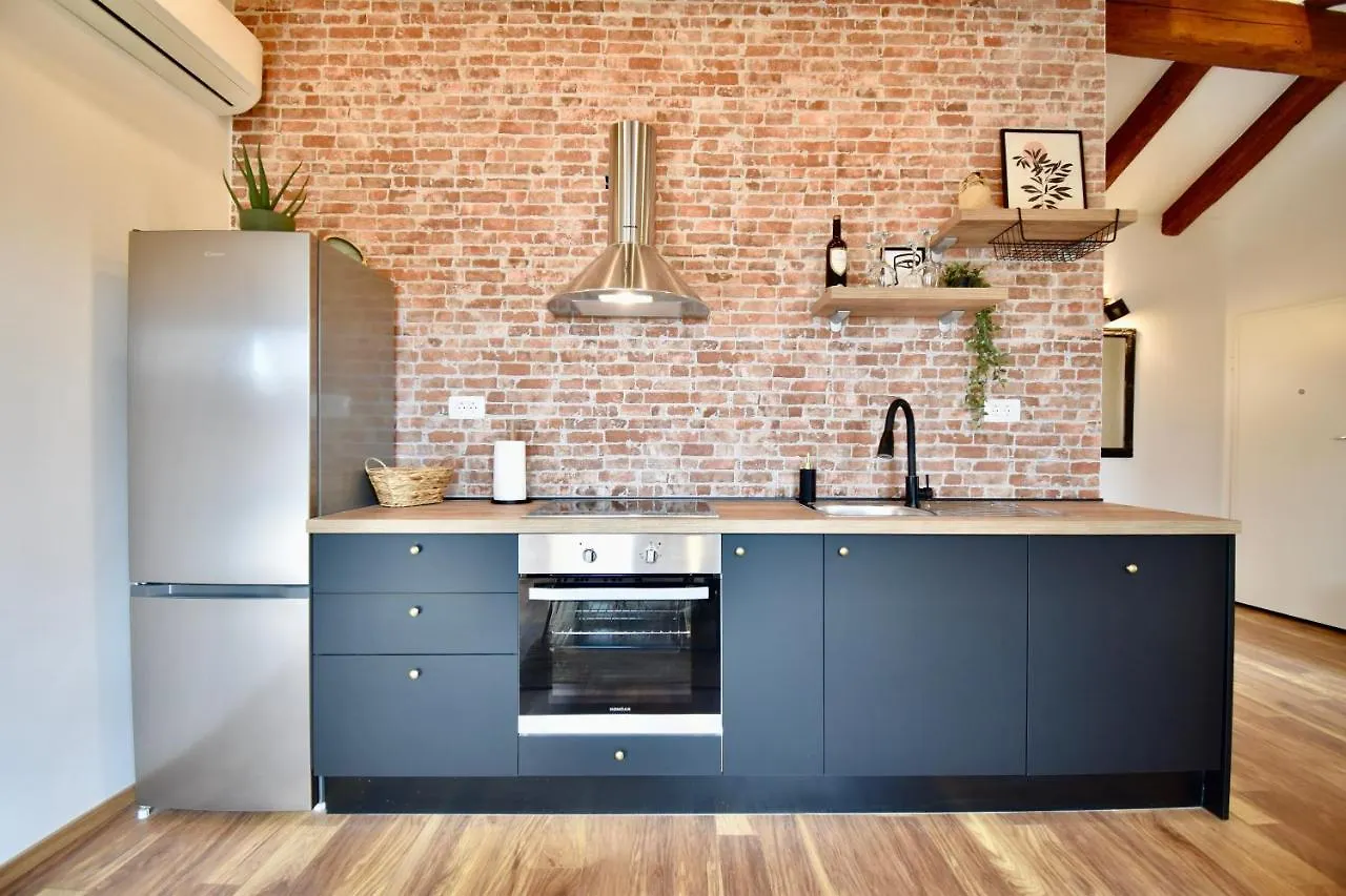 Brand New Centre Apartment 2 Pula